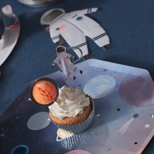 space_cupcake_topper2